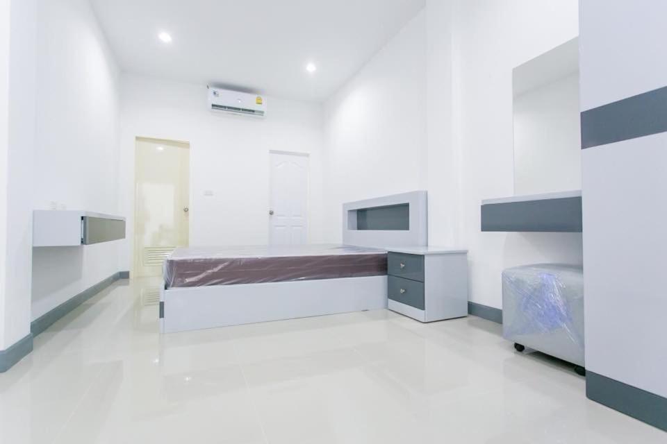 K&K Apartment Bang Phli 외부 사진